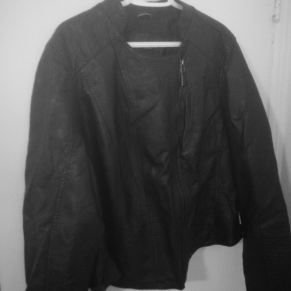 Point Zero Jackets & Blazers - Point Zero leatherette jacket